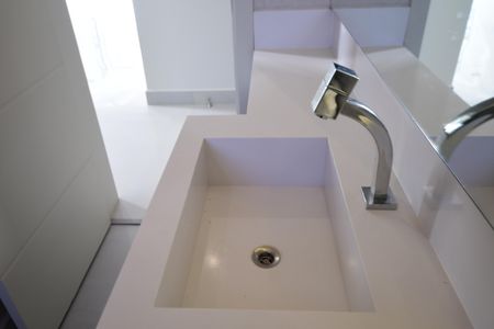 Casa de condomínio à venda com 340m², 5 quartos e 4 vagasLavabo