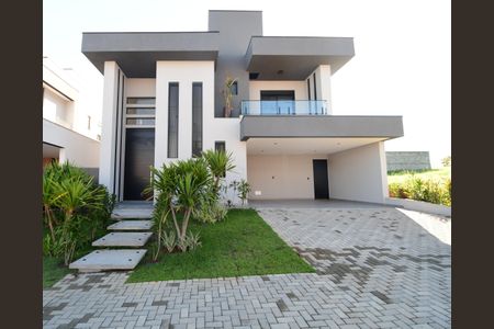 Casa de condomínio à venda com 340m², 5 quartos e 4 vagasFachada