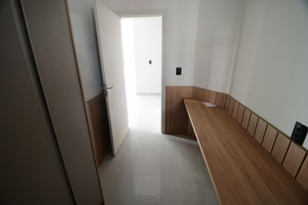 Casa de condomínio à venda com 340m², 5 quartos e 4 vagasEscritório