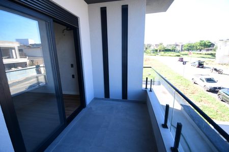 Casa de condomínio à venda com 340m², 5 quartos e 4 vagasQuarto 4 - Suíte Sacada