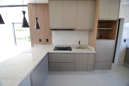 Casa de condomínio à venda com 340m², 5 quartos e 4 vagasCozinha