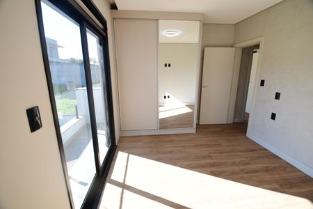 Casa de condomínio à venda com 340m², 5 quartos e 4 vagasQuarto 2 - Suíte