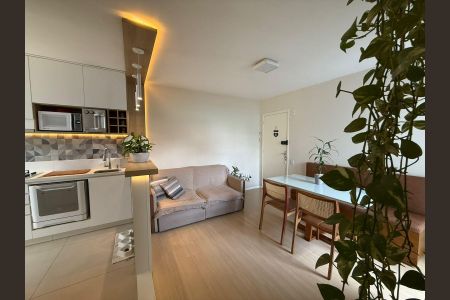 Sala de apartamento à venda com 2 quartos, 53m² em Vila Oeste, Belo Horizonte