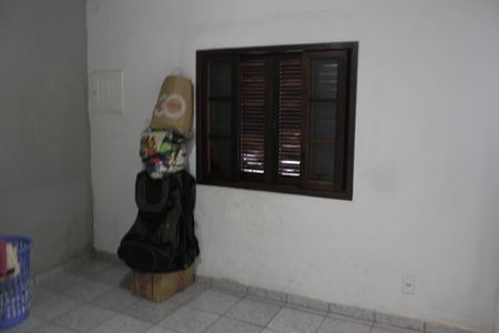 Casa à venda com 243m², 2 quartos e 2 vagasEdícula quarto 