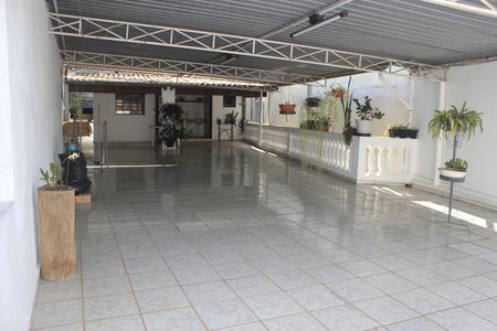 Casa à venda com 243m², 2 quartos e 2 vagasTerraço 