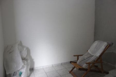 Casa à venda com 243m², 2 quartos e 2 vagasEdícula quarto 