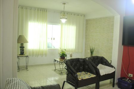 Sala  de casa à venda com 2 quartos, 243m² em Jardim Terezopolis, Guarulhos