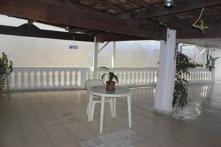 Casa à venda com 243m², 2 quartos e 2 vagasTerraço 
