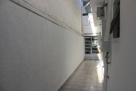 Casa à venda com 243m², 2 quartos e 2 vagasQuintal 