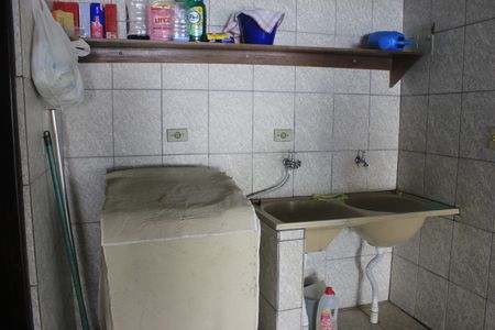 Casa à venda com 243m², 2 quartos e 2 vagasLavanderia 