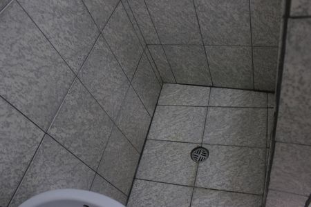 Casa à venda com 243m², 2 quartos e 2 vagasBanheiro da lavanderia 