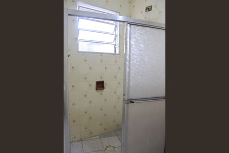 Casa à venda com 243m², 2 quartos e 2 vagasEdícula banheiro 