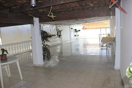 Casa à venda com 243m², 2 quartos e 2 vagasTerraço 