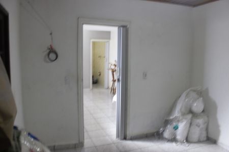 Casa à venda com 243m², 2 quartos e 2 vagasEdícula quarto 