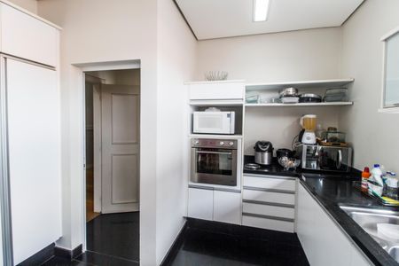 Casa de condomínio à venda com 409m², 4 quartos e 4 vagasCozinha