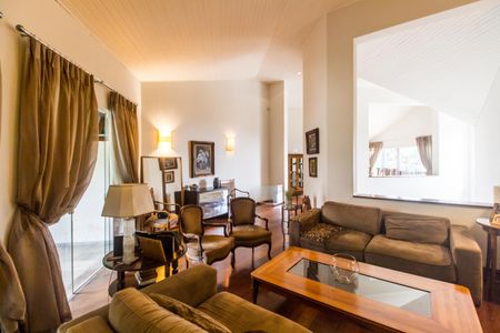 Casa de condomínio à venda com 409m², 4 quartos e 4 vagasSala 