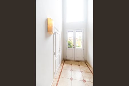 Casa de condomínio à venda com 409m², 4 quartos e 4 vagasEntrada