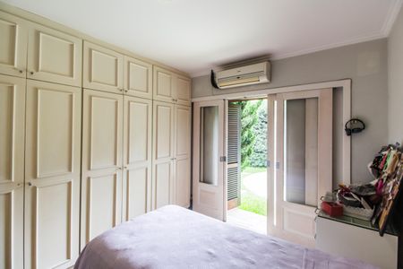 Casa de condomínio à venda com 409m², 4 quartos e 4 vagasQuarto