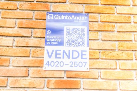 Casa de condomínio à venda com 409m², 4 quartos e 4 vagasVista da Rua