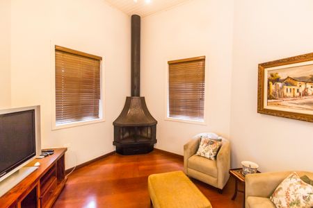 Casa de condomínio à venda com 409m², 4 quartos e 4 vagasSala