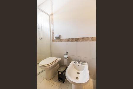 Casa de condomínio à venda com 409m², 4 quartos e 4 vagasBanheiro