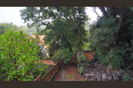 Apartamento para alugar com 120m², 2 quartos e 1 vaga Apartamento para alugar com 120m², 2 quartos e 1 vagaVista do pátio fundos