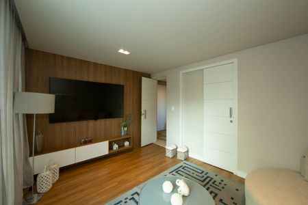 Casa à venda com 360m², 5 quartos e 2 vagas Casa à venda com 360m², 5 quartos e 2 vagasQUARTO2