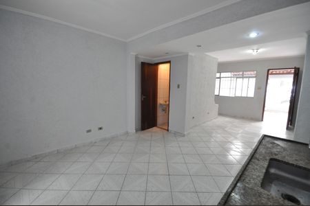 Casa para alugar com 98m², 3 quartos e 2 vagasCozinha