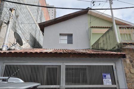Casa para alugar com 98m², 3 quartos e 2 vagasFachada