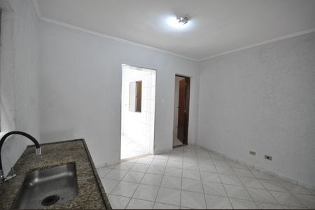 Casa para alugar com 98m², 3 quartos e 2 vagasCozinha
