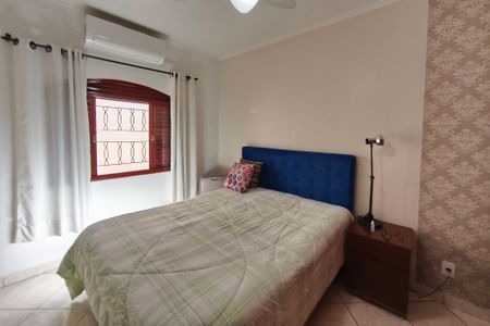 Casa à venda com 205m², 2 quartos e 4 vagas Casa à venda com 205m², 2 quartos e 4 vagasQuarto 2