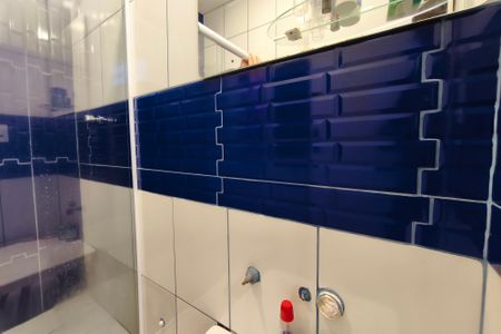 Casa à venda com 205m², 2 quartos e 4 vagas Casa à venda com 205m², 2 quartos e 4 vagasLavabo