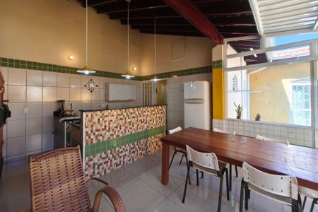 Casa à venda com 205m², 2 quartos e 4 vagas Casa à venda com 205m², 2 quartos e 4 vagasÁrea gourmet