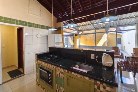 Casa à venda com 205m², 2 quartos e 4 vagas Casa à venda com 205m², 2 quartos e 4 vagasÁrea gourmet