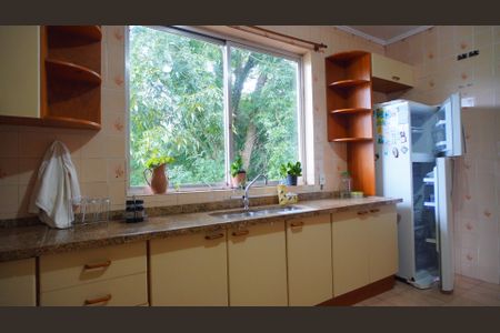 Apartamento para alugar com 179m², 2 quartos e 1 vaga Apartamento para alugar com 179m², 2 quartos e 1 vagaCozinha