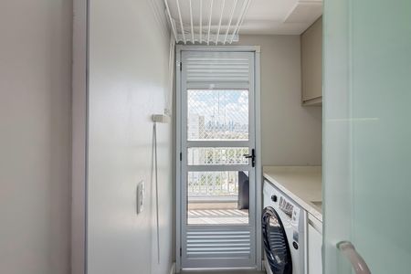 Apartamento à venda com 55m², 2 quartos e 1 vaga Apartamento à venda com 55m², 2 quartos e 1 vagaÁrea de Serviço