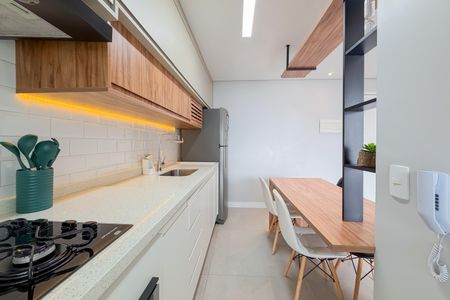 Apartamento à venda com 55m², 2 quartos e 1 vaga Apartamento à venda com 55m², 2 quartos e 1 vagaCozinha
