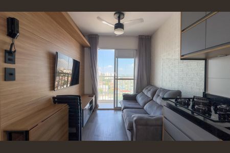 Sala e Cozinha de apartamento para alugar com 1 quarto, 32m² em Vila das Belezas, São Paulo