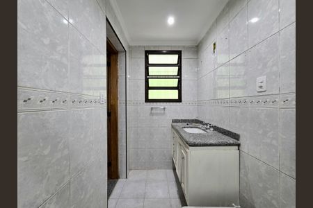 Casa para alugar com 253m², 4 quartos e 2 vagas Casa para alugar com 253m², 4 quartos e 2 vagasBanheiro da Suíte