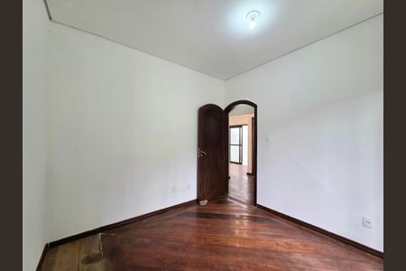 Casa para alugar com 253m², 4 quartos e 2 vagas Casa para alugar com 253m², 4 quartos e 2 vagasQuarto 3