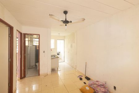 Sala de apartamento para alugar com 2 quartos, 69m² em Cosmos, Rio de Janeiro