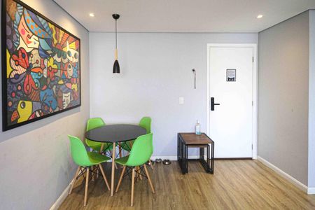 Apartamento à venda com 59m², 2 quartos e 1 vaga Apartamento à venda com 59m², 2 quartos e 1 vagaSala de Jantar