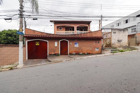Casa à venda com 320m², 3 quartos e 5 vagasFachada