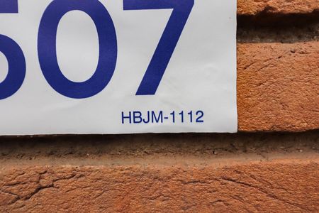 Casa à venda com 320m², 3 quartos e 5 vagasPlaquinha - Cód. HBJM-1112