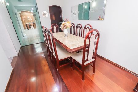 Casa à venda com 320m², 3 quartos e 5 vagasSala de Jantar