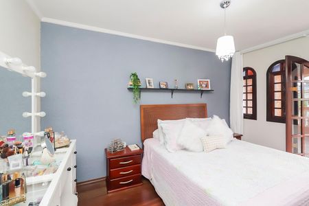 Quarto 1 - Suíte de casa à venda com 3 quartos, 320m² em Vila Carmosina, São Paulo