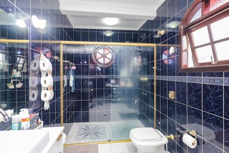 Casa à venda com 320m², 3 quartos e 5 vagasBanheiro da Suíte 1