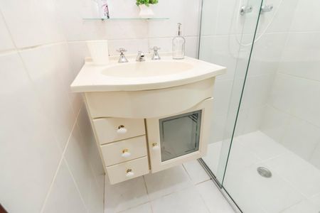 Casa à venda com 320m², 3 quartos e 5 vagasBanheiro do Piso Superior
