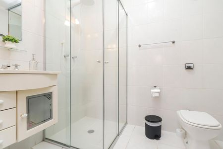 Casa à venda com 320m², 3 quartos e 5 vagasBanheiro do Piso Superior