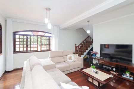 Sala de casa à venda com 3 quartos, 320m² em Vila Carmosina, São Paulo
